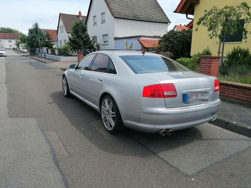 Gebraucht Audi A8 Ambiente 334 PS (245 kW) 2004 Silber Limousine