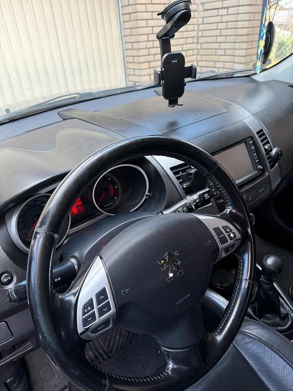 Gebraucht Peugeot 4007 156 PS (114 kW) 2009 Schwarz SUV