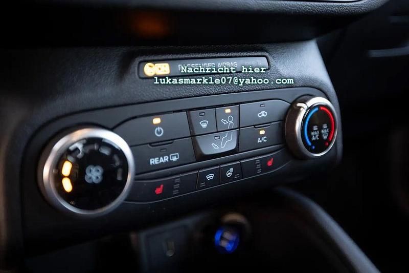 Gebraucht Ford Focus Trend 125 PS (91 kW) 2018 Braun Limousine