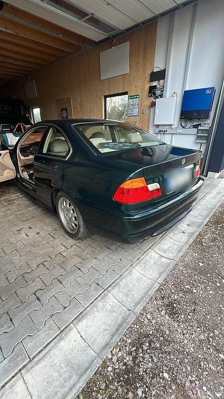 Gebraucht BMW 320 Sport Line 150 PS (110 kW) 1999 Grün Coupé