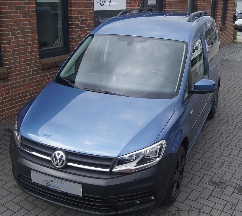 Gebraucht VW Caddy 102 PS (75 kW) 2017 Blau Van / Kleinbus