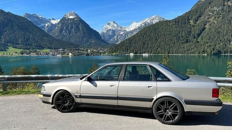 Gebraucht Audi V8 250 PS (183 kW) 1989 Silber Limousine