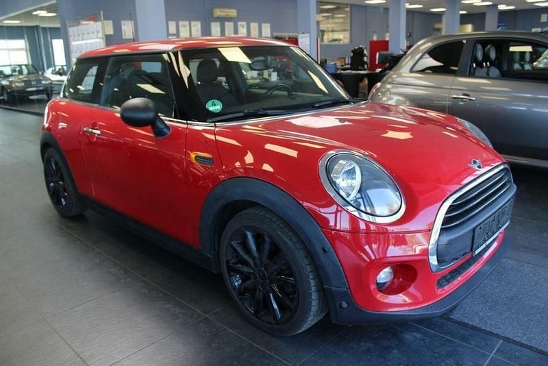 Second-hand Mini ONE 102 CP (75 kW) 2018 Roșu Hatchback