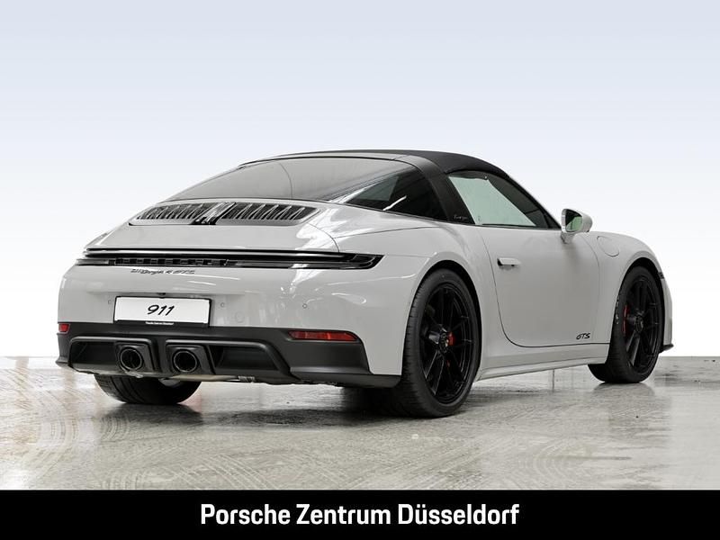 Neu Porsche 992 541 PS (397 kW) 2025 Weiss Coupé