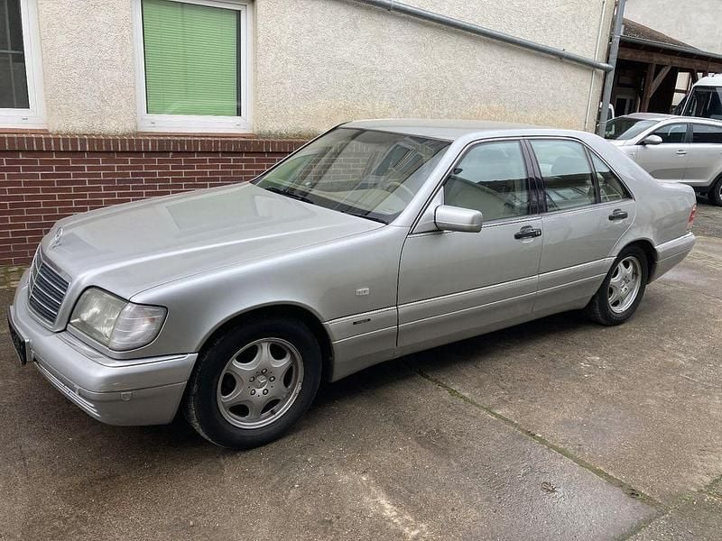 Silber Gebraucht 1997 Mercedes S300 Limousine | 15.990 € (Guter Preis) - Bild 1/4