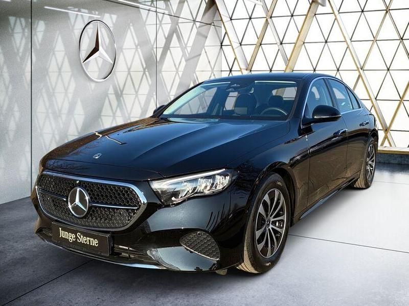 Gebraucht Mercedes E200 Avantgarde 204 PS (150 kW) 2024 Metalliclack obsidianschwarz m Limousine