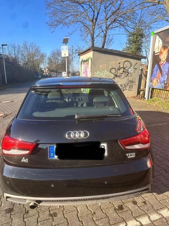 Gebraucht Audi A1 95 PS (69 kW) 2016 Schwarz Kleinwagen