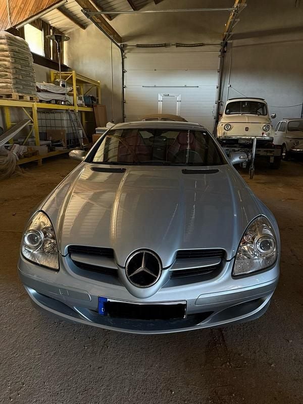 Gebraucht Mercedes SLK280 231 PS (169 kW) 2006 Silber Cabrio
