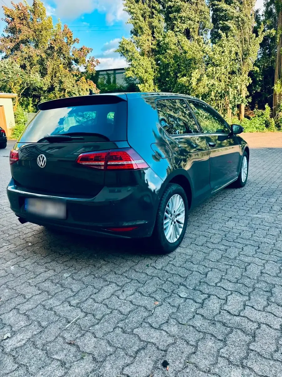 Gebraucht VW Golf VII 105 PS (77 kW) 2014 Grau Coupé