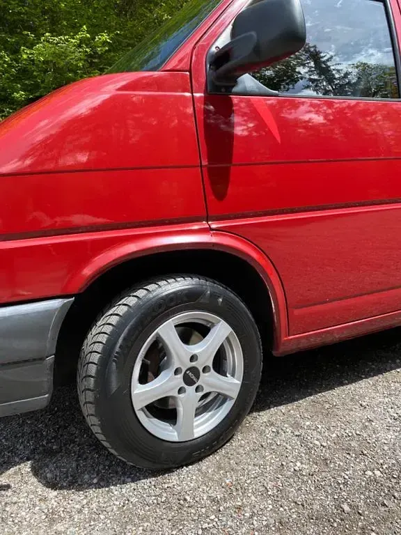 Gebraucht VW Caravelle 116 PS (85 kW) 1995 Rot Van