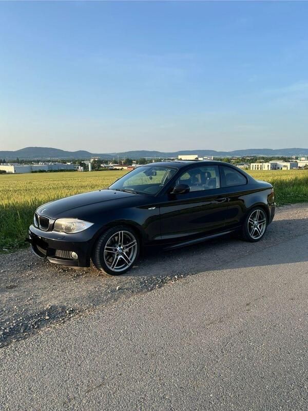 Schwarz Gebraucht 2013 BMW 123 Coupé Efficient Dynamics Coupé | 7.999 € - Bild 1/4
