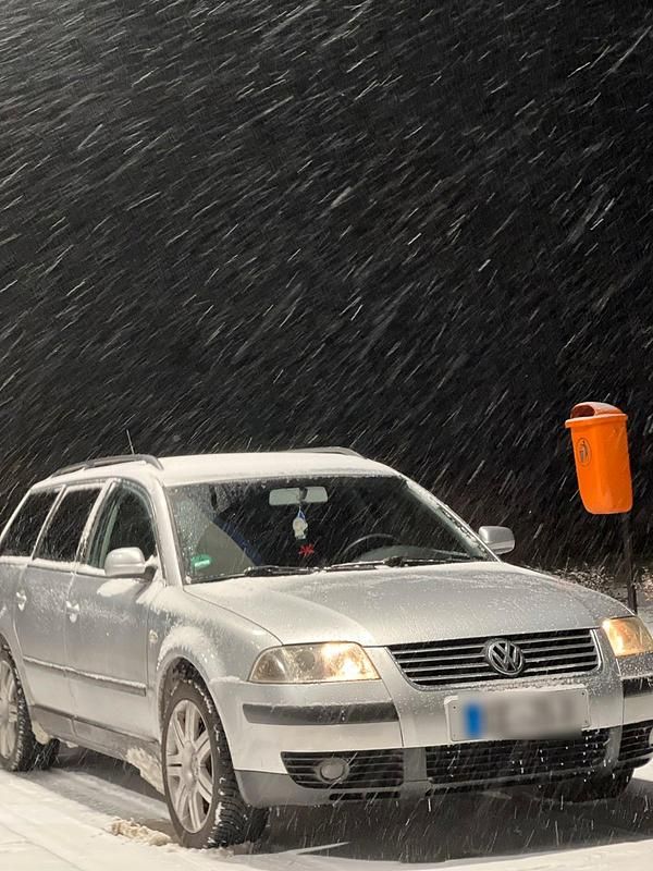 Gebraucht VW Passat 101 PS (74 kW) 2000 Silber Kombi