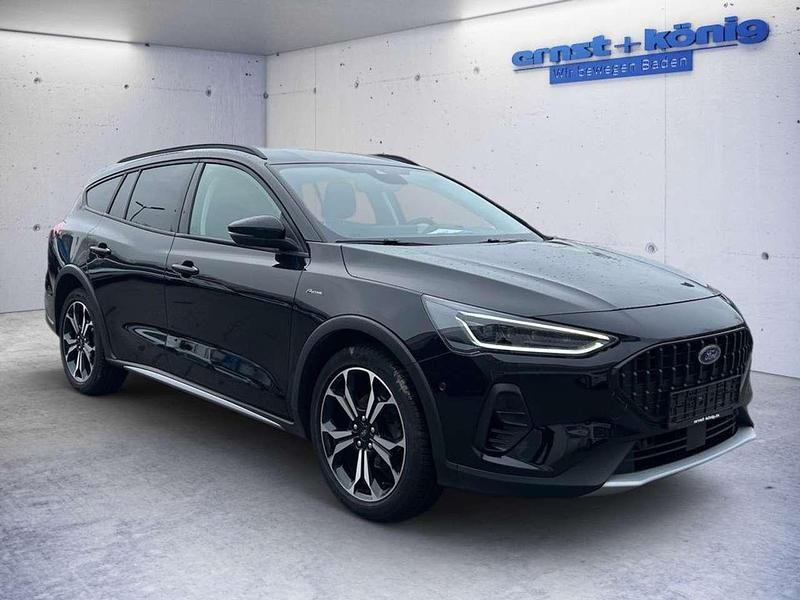 Gebraucht Ford Focus Active X 155 PS (114 kW) 2022 Agate black metallic Kombi