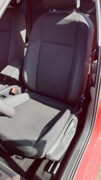 Gebraucht VW Polo Comfortline 75 PS (55 kW) 2018 Rot Kleinwagen