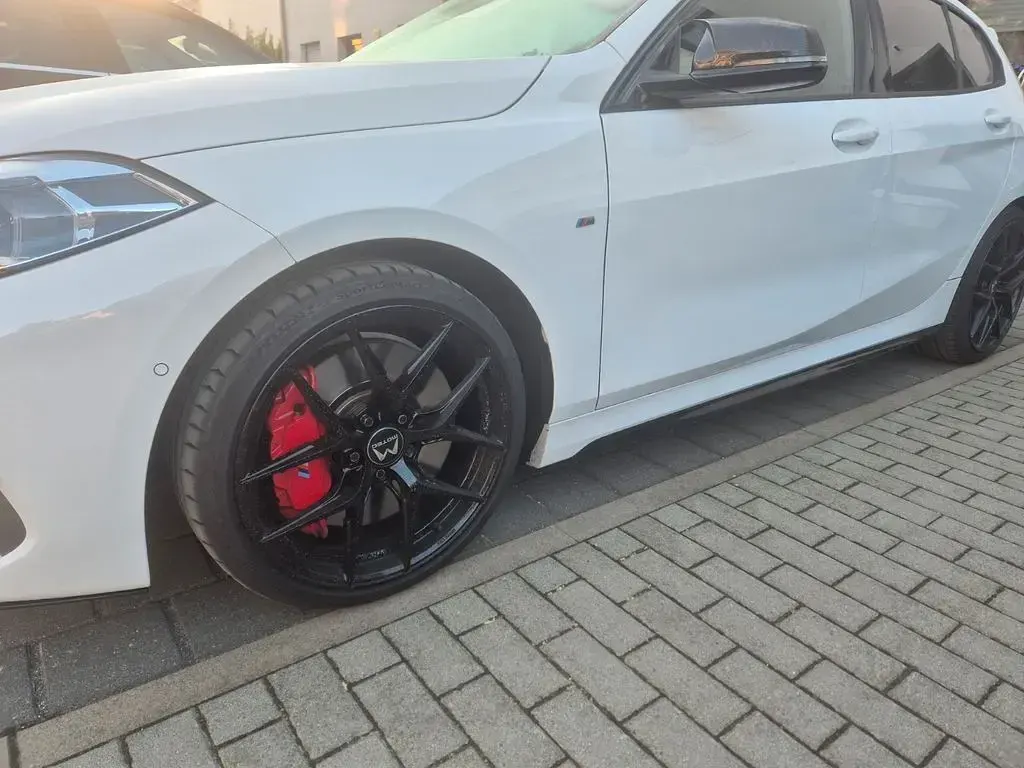 Używany BMW M135 Performance 306 KM (225 kW) 2023 Biały Hatchback