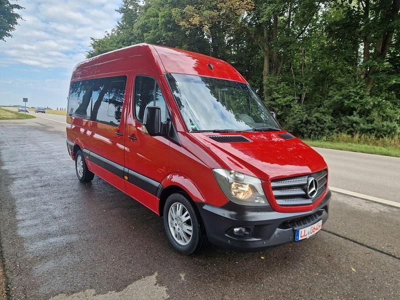 Rot Gebraucht 2016 Mercedes 316 Van | 14.999 € (Fairer Preis) - Bild 1/4