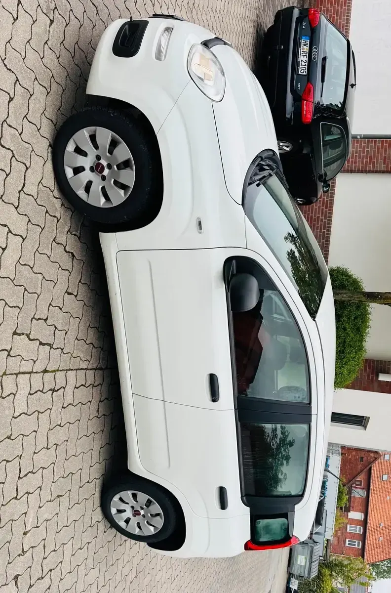 Używany Fiat Panda 69 KM (50 kW) 2016 Biały Hatchback