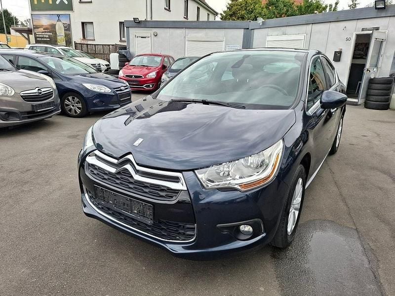 Blau Gebraucht 2012 Citroën DS4 Chic Kleinwagen | 3.950 € (Superpreis) - Bild 1/4