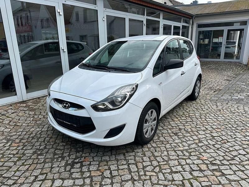 Gebraucht Hyundai ix20 Classic 90 PS (66 kW) 2011 Weiß Kleinwagen