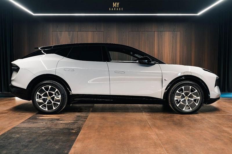 Grau Gebraucht 2024 Lotus Eletre SUV | 87.480 € (Superpreis) - Bild 1/4