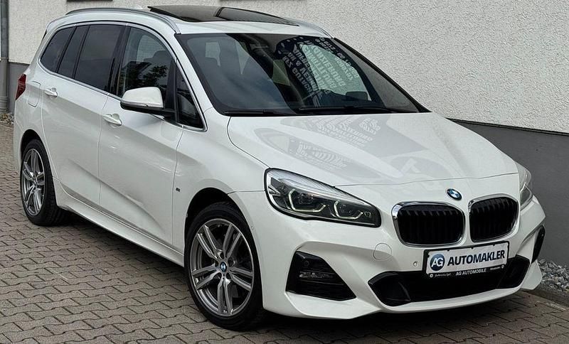 Weiß Gebraucht 2018 BMW 220 Gran Tourer M Sport Van / Kleinbus | 19.900 € (Fairer Preis) - Bild 1/4