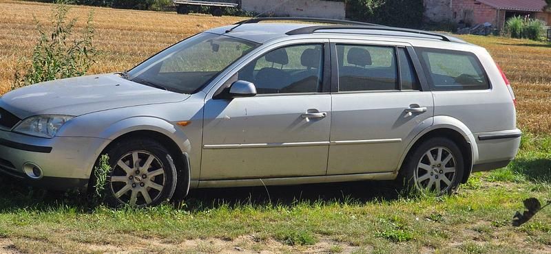 Grau Gebraucht 2003 Ford Mondeo Kombi | 600 € (Superpreis) - Bild 1/1