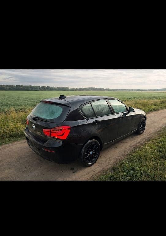 Gebraucht BMW 118 Advantage 150 PS (110 kW) 2018 Schwarz Kleinwagen