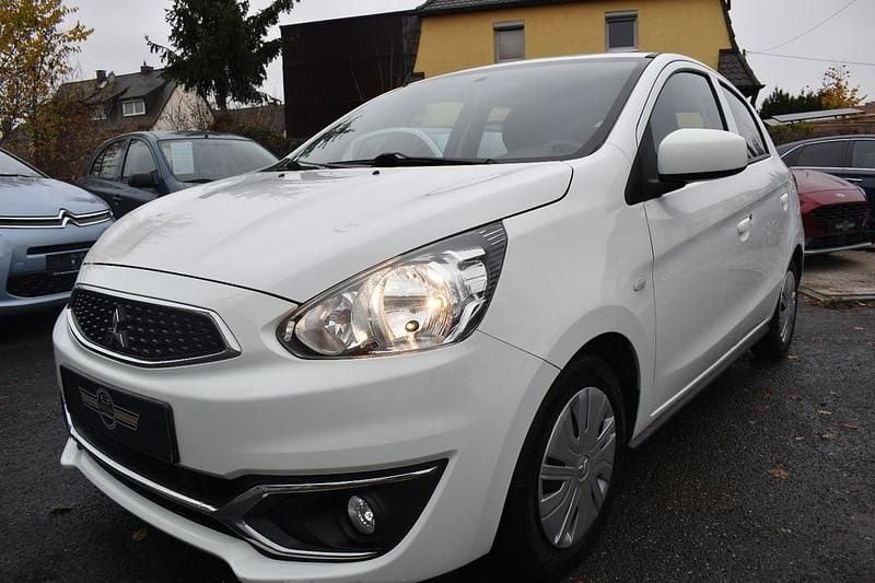 Gebraucht Mitsubishi Space Star Edition 71 PS (52 kW) 2017 Weiß Limousine