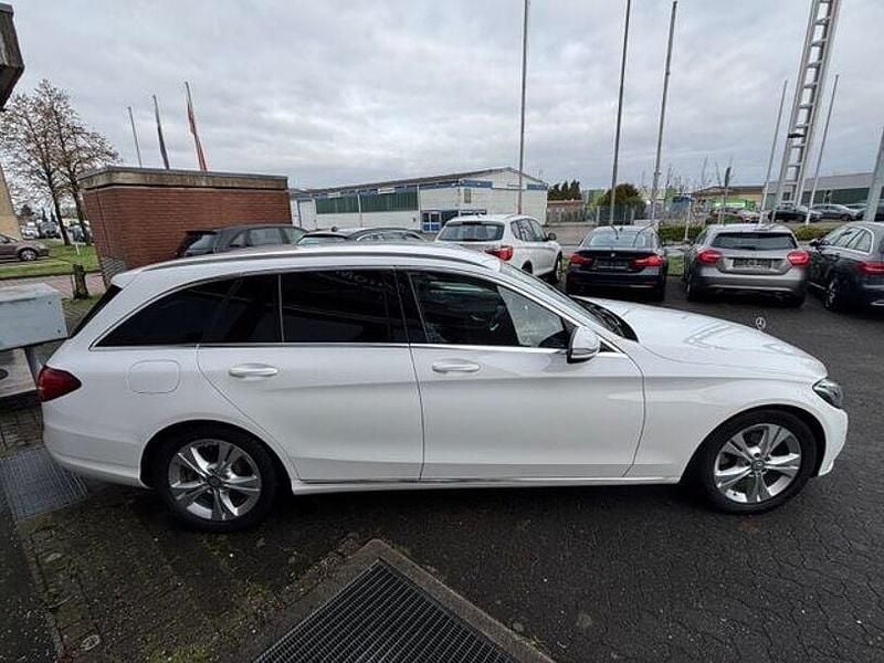 Gebraucht Mercedes C180 156 PS (114 kW) 2016 Andere Kombi