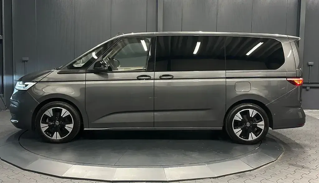 Gebraucht VW Multivan Life 150 PS (110 kW) 2024 Andere Van / Kleinbus