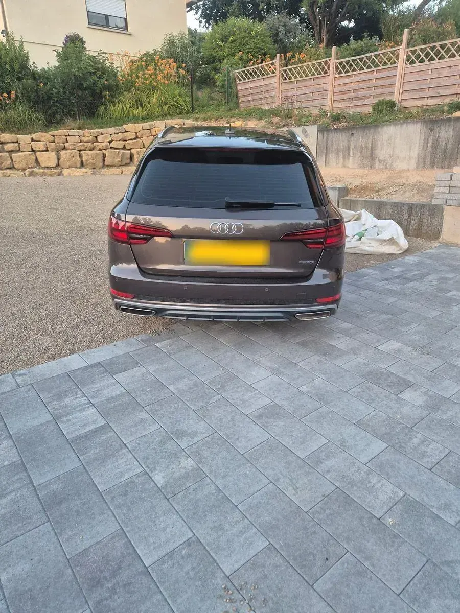 Gebraucht Audi A4 S-Line 190 PS (139 kW) 2019 Braun Kombi