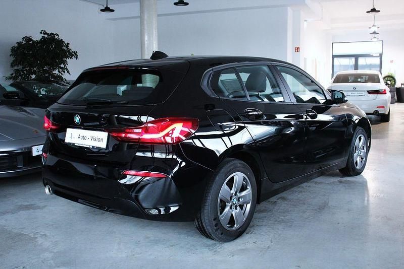 Gebraucht BMW 116 Advantage 109 PS (80 kW) 2022 Schwarz Kleinwagen