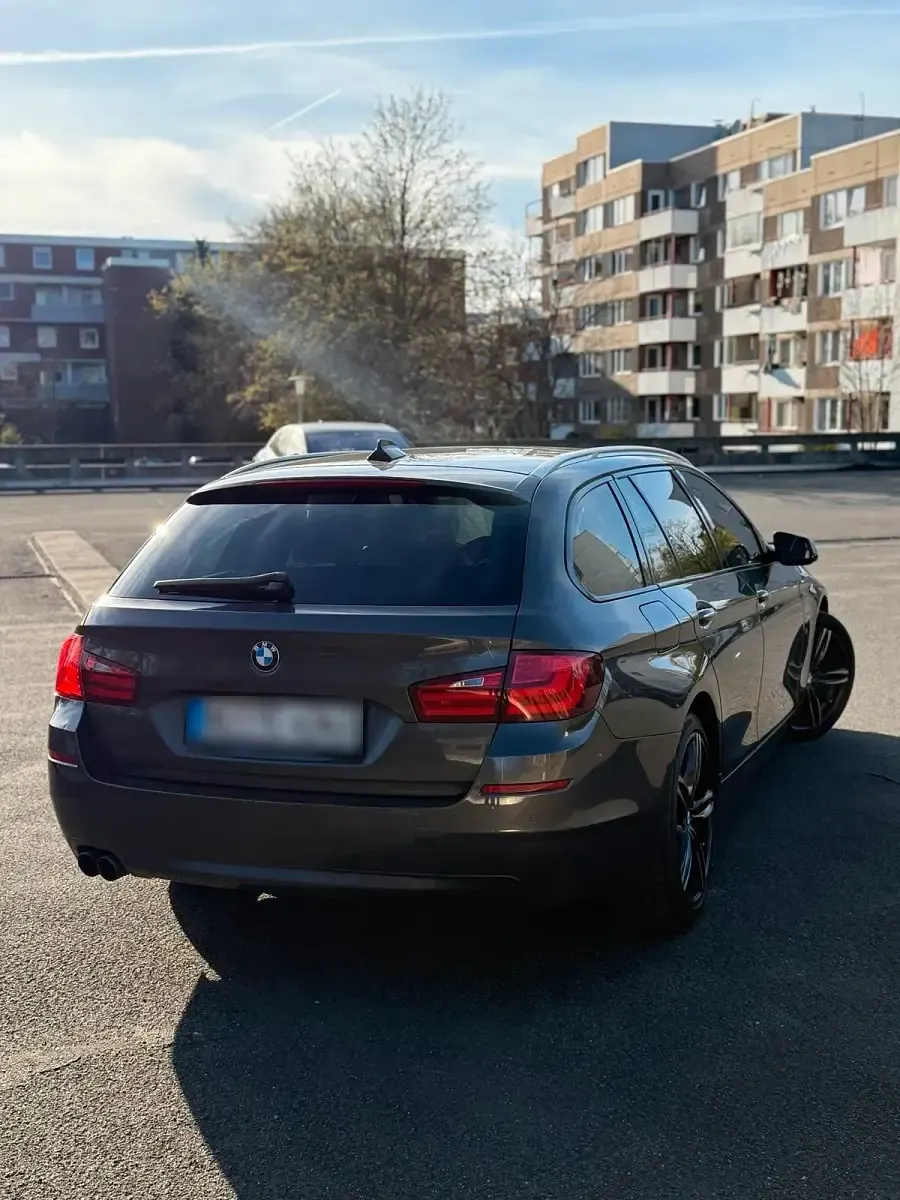 Usata BMW 525 218 CV (160 kW) 2012 Marrone Station wagon