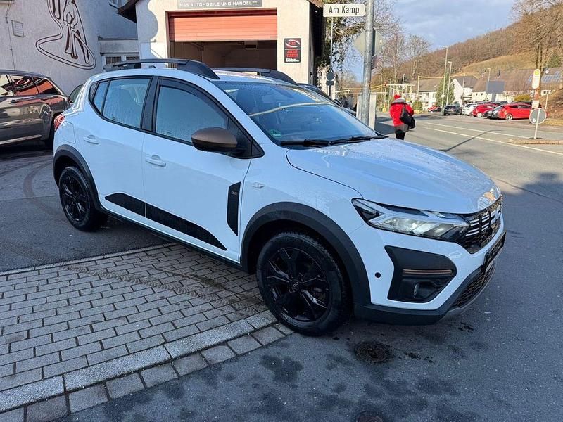 Gebraucht Dacia Sandero Extreme 110 PS (80 kW) 2023 Weiß SUV