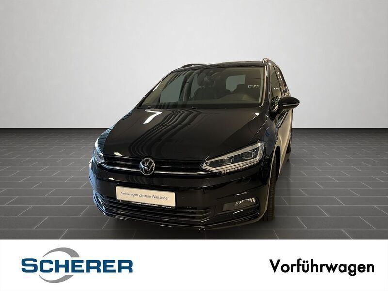 Deep black perleffekt Gebraucht 2024 VW Touran Highline Van / Kleinbus | 36.770 € (Fairer Preis) - Bild 1/4