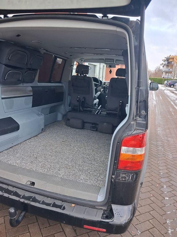 Second-hand VW T5 131 CP (96 kW) 2007 Negru Van