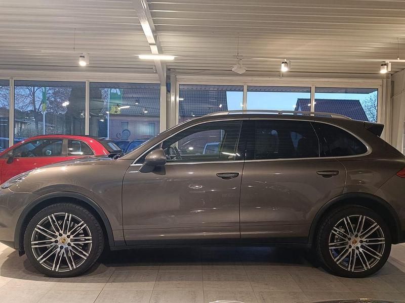 Second-hand Porsche Cayenne S 385 CP (283 kW) 2014 Maro SUV