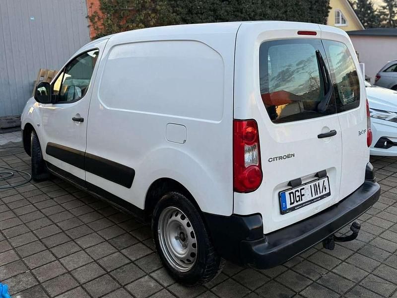 Gebraucht Citroën Berlingo 90 PS (66 kW) 2010 Weiß Van / Kleinbus