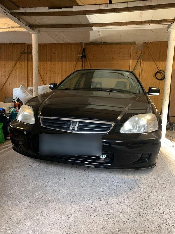 Second-hand Honda Civic 75 CP (55 kW) 2000 Negru Hatchback