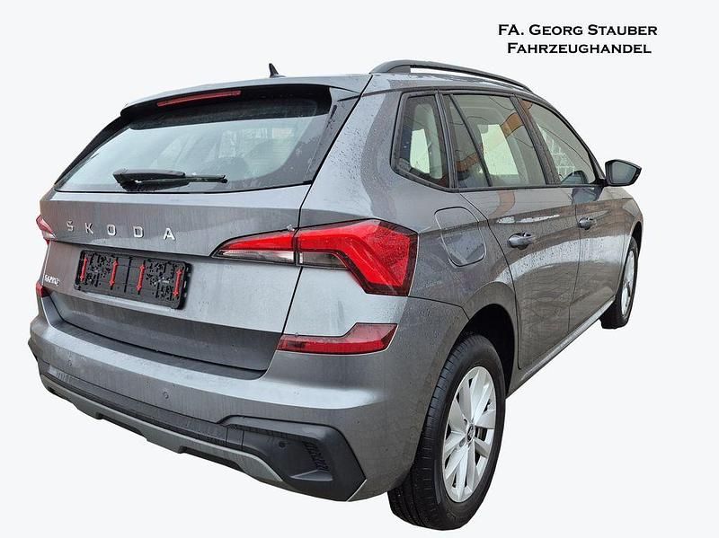 Grau Gebraucht 2025 Skoda Kamiq Selection SUV | 17.999 € (Superpreis) - Bild 1/4