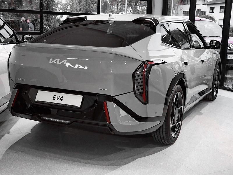 Neu Kia EV4 Comfort 150 kW (204 PS) 2025 Morgenbrise grau Kleinwagen