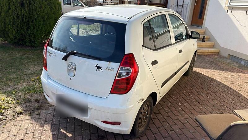 Gebraucht Hyundai i10 Classic 69 PS (50 kW) 2011 Weiß Kleinwagen