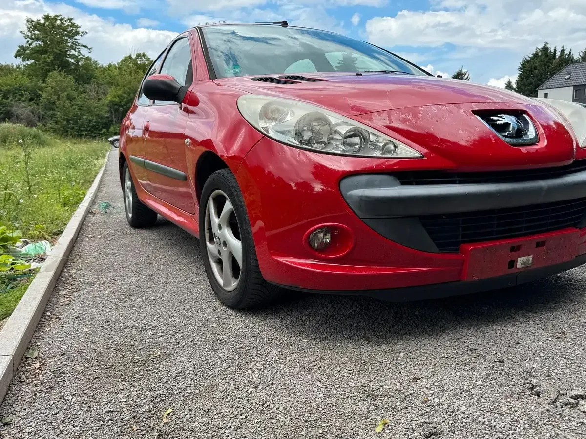 Gebraucht Peugeot 206+ 2009 Rot Kleinwagen