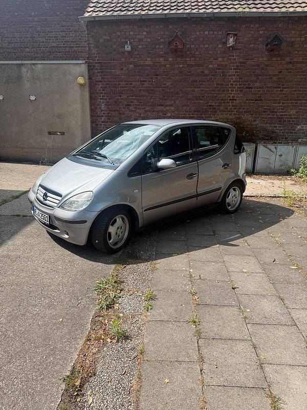 Grau Gebraucht 2000 Mercedes A160 Van / Kleinbus | 999 € (Superpreis) - Bild 1/4