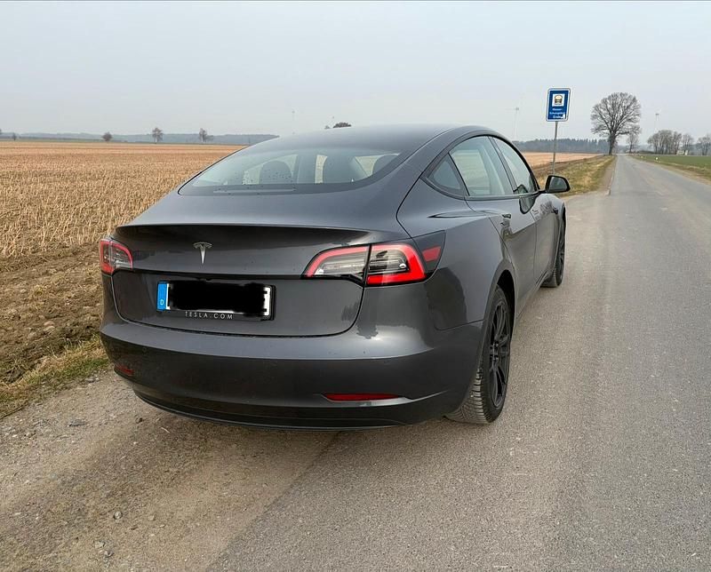 Gebraucht Tesla Model 3 Standard Range Plus 239 kW (325 PS) 2021 Limousine
