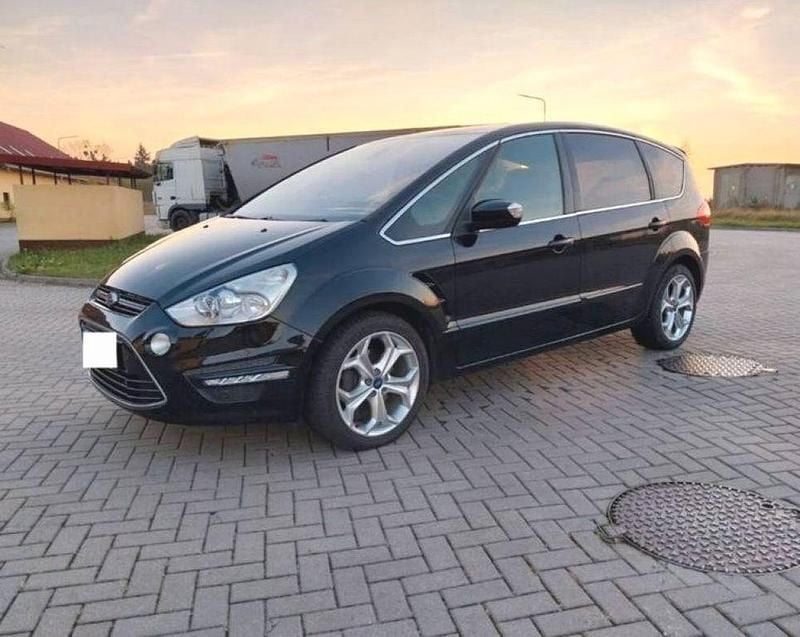 Schwarz Gebraucht 2011 Ford S-MAX Titanium Van / Kleinbus | 6.500 € (Superpreis) - Bild 1/4