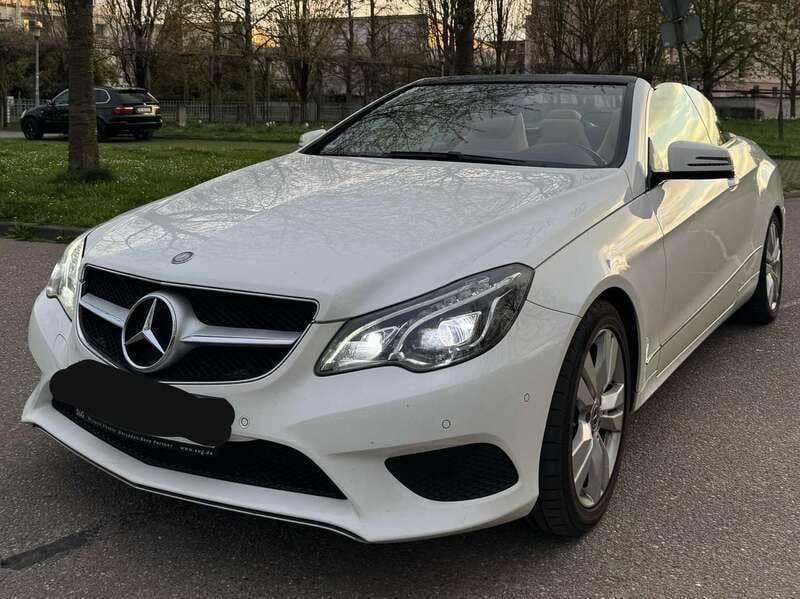 Weiß Gebraucht 2016 Mercedes E200 Sport Cabrio | 23.400 € (Fairer Preis) - Bild 1/4
