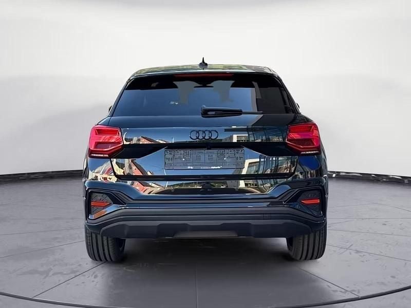 Neu Audi Q2 S-Line 116 PS (85 kW) 2025 Schwarz SUV