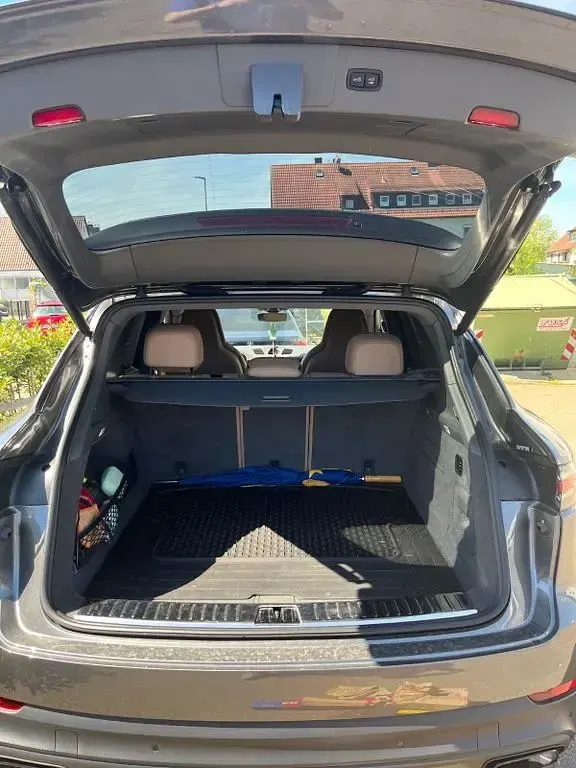 Second-hand Porsche Cayenne 340 CP (250 kW) 2019 Gri SUV