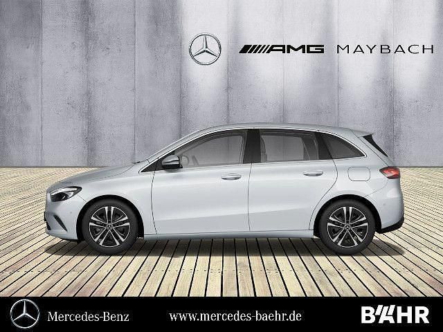 Gebraucht Mercedes B180 116 PS (85 kW) 2023 Van / Kleinbus
